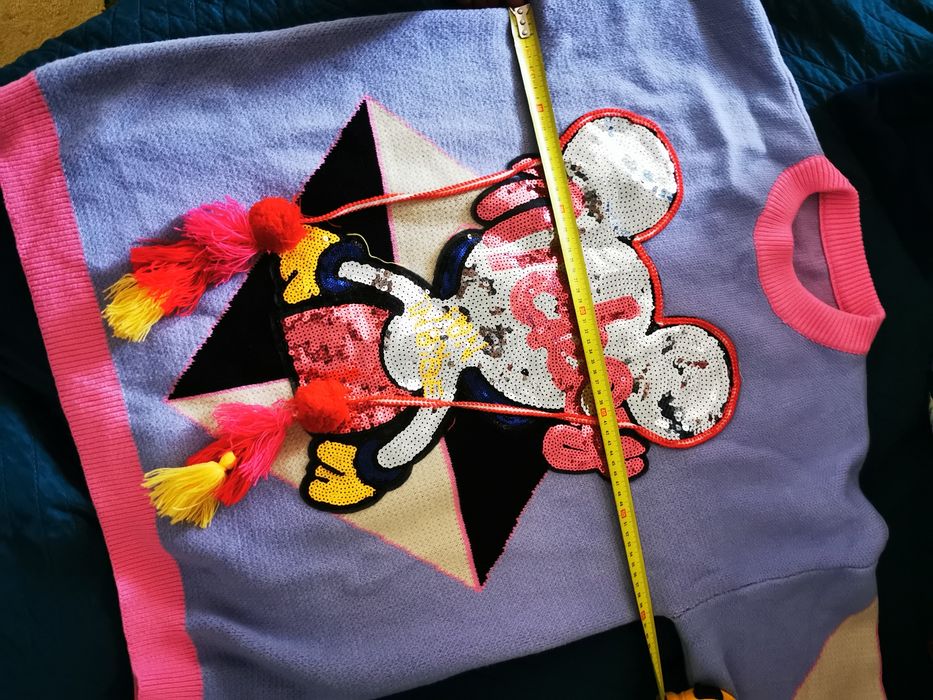 Sweterek damski Disney Miki mouse cekiny pompony