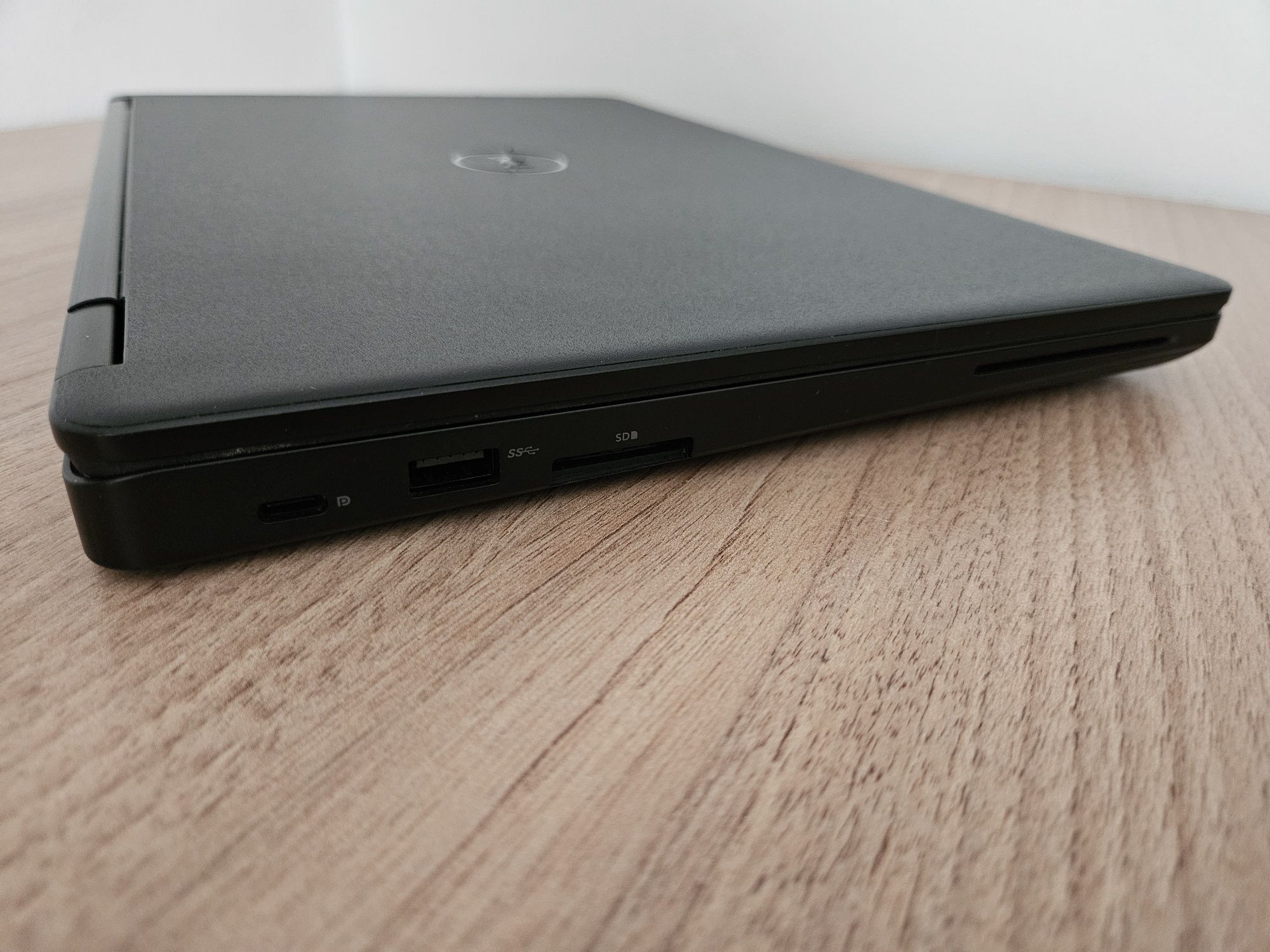 Dell Latitude 5490 14" FHD i3-8130U 8GB 256SSD W11 FHD
