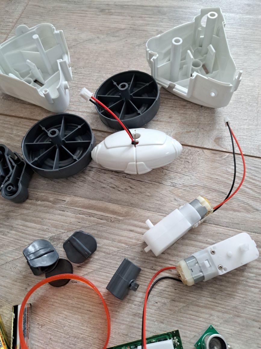 Robot Mio Clemoni programowalny