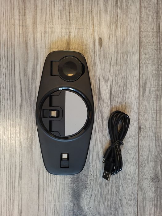 Ładowarka potrójna telefon tablet smartwatch słuchawki 3 USB C stojak