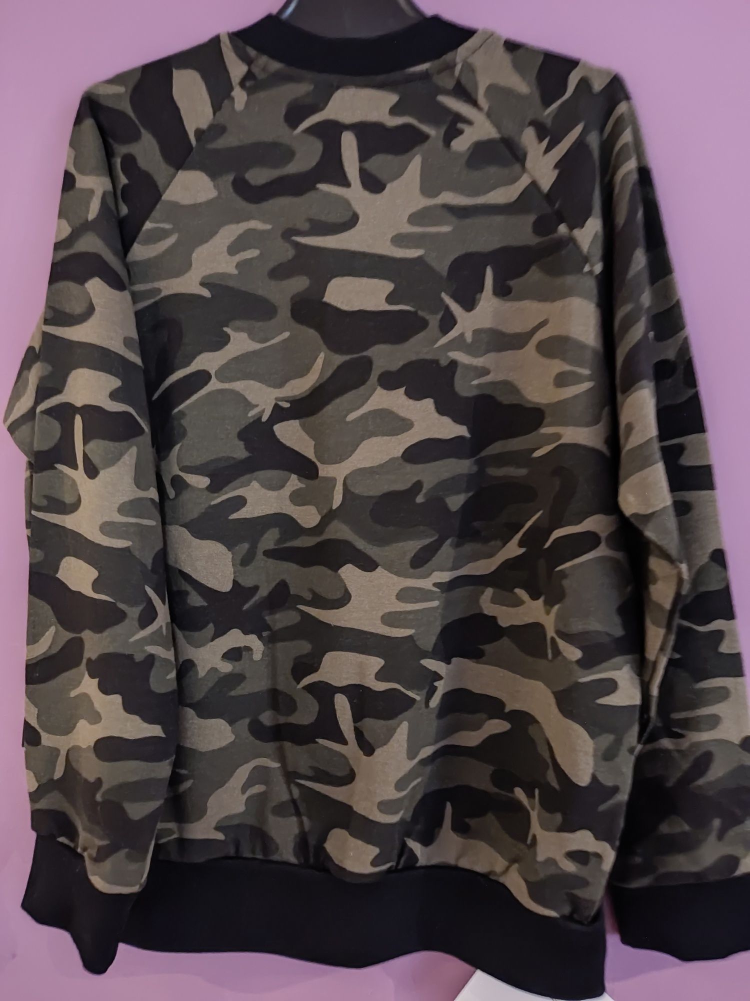 Nowa bluza 140 chłopak