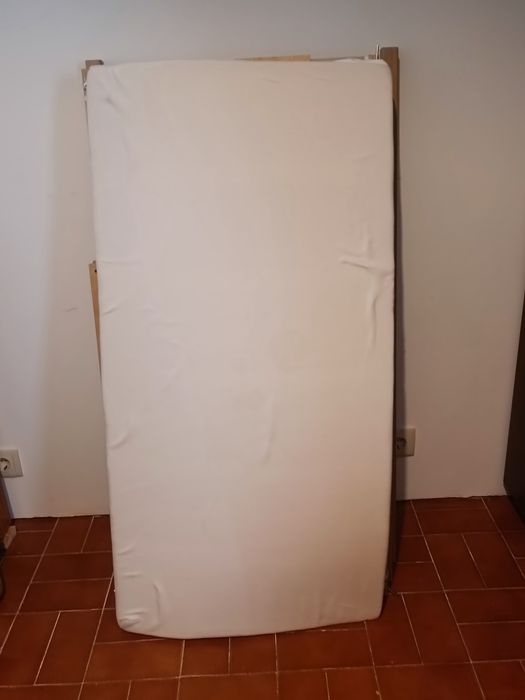Berço IKEA completo