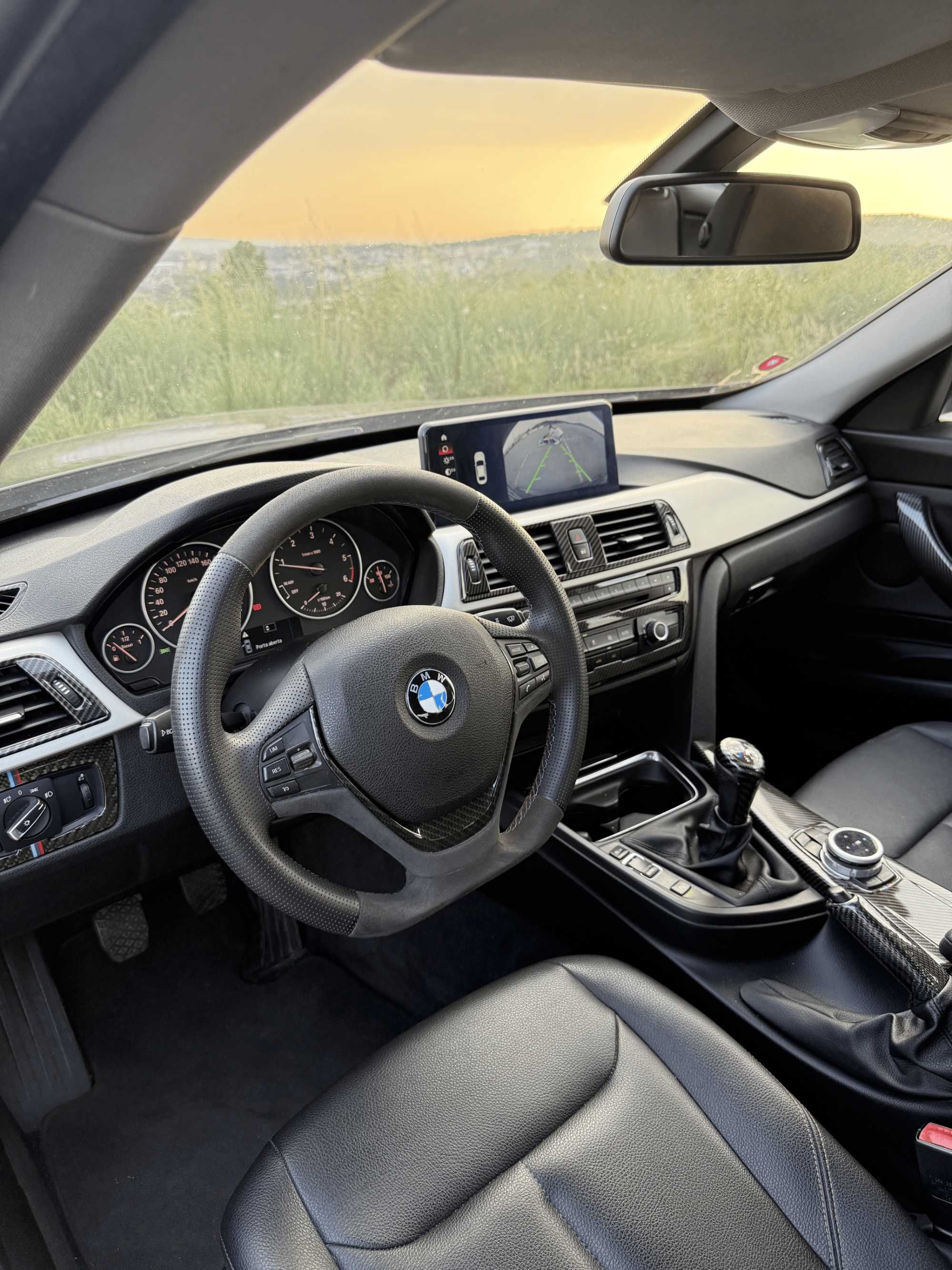 BMW 318GT Impecável