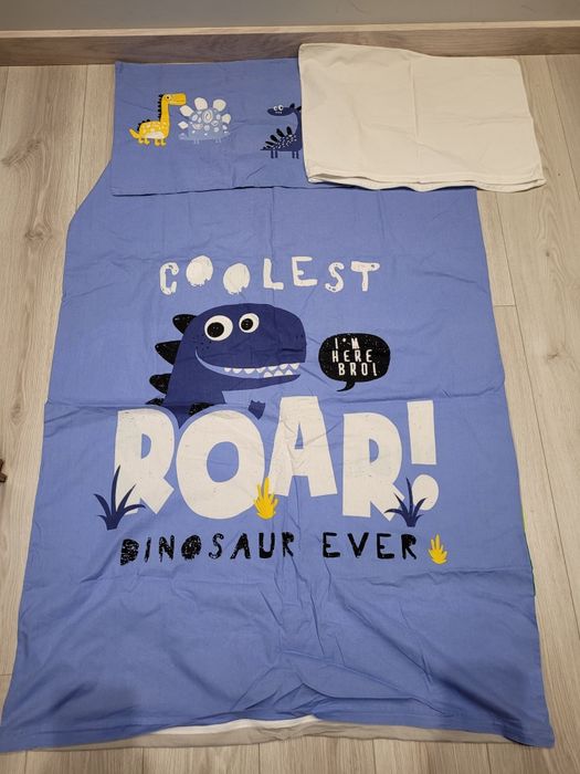 pościel  dwustronna 100x135cm dinozaury