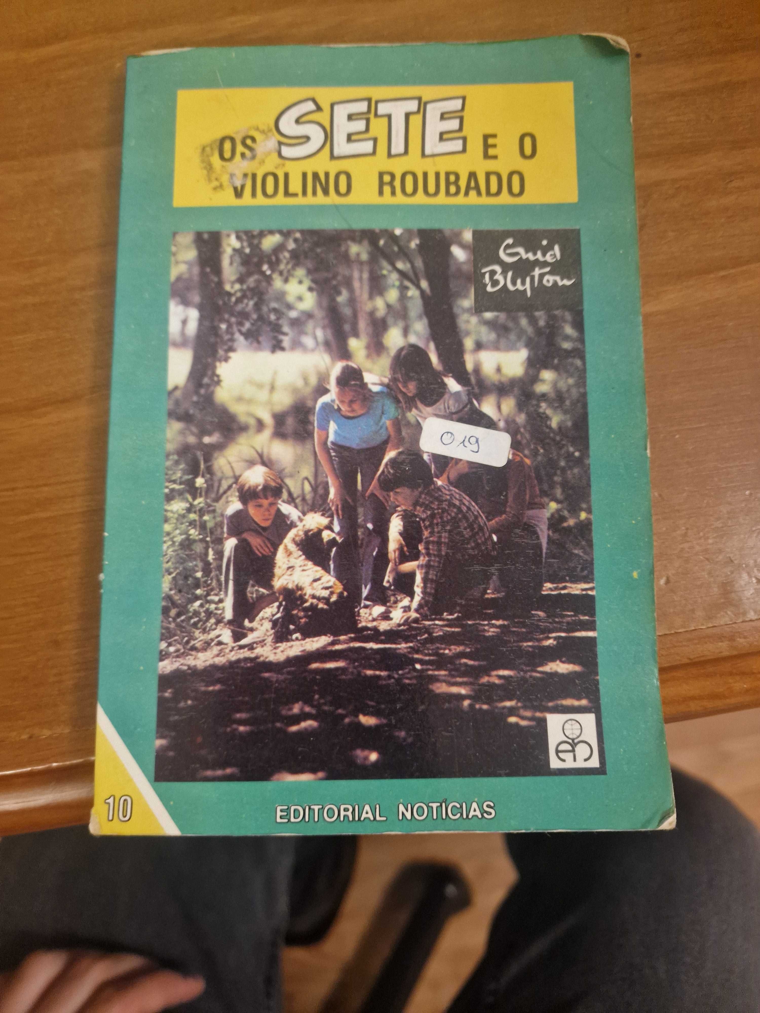 Os Sete e o Violino Roubado