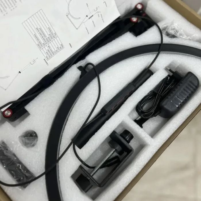 Настільна лампа-півмісяць, лампа Luna