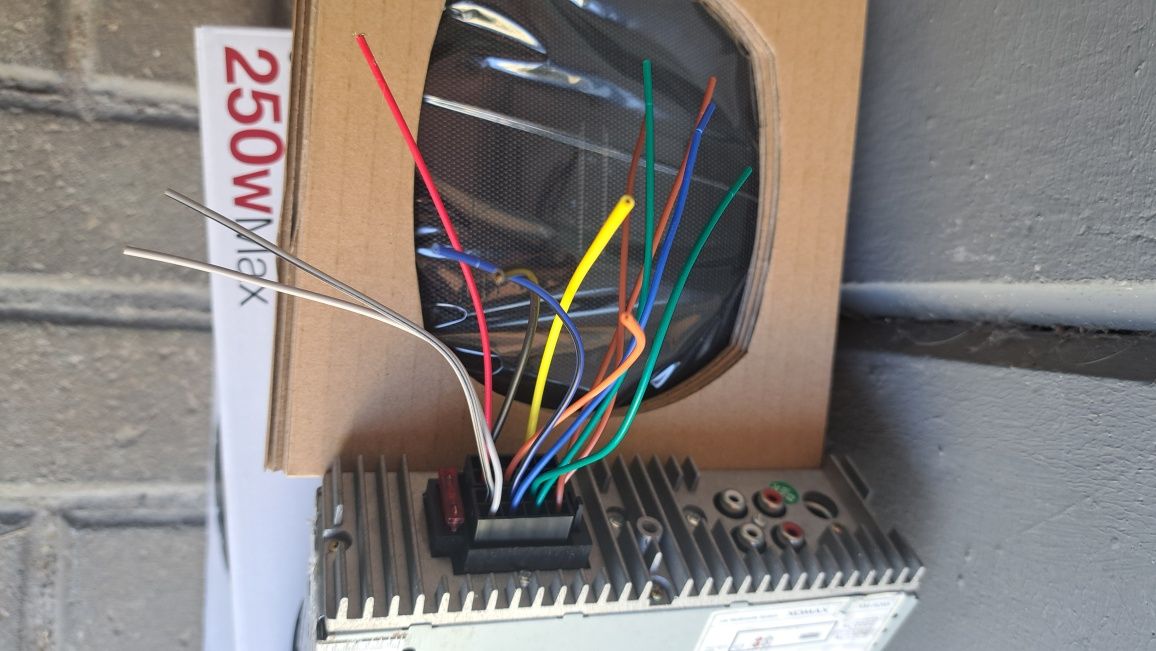 Radio com Bluetooth Xomax + colunas  Pionner