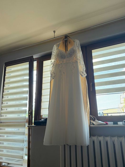 Suknia ślubna bez trenu, koronkowa, Boho