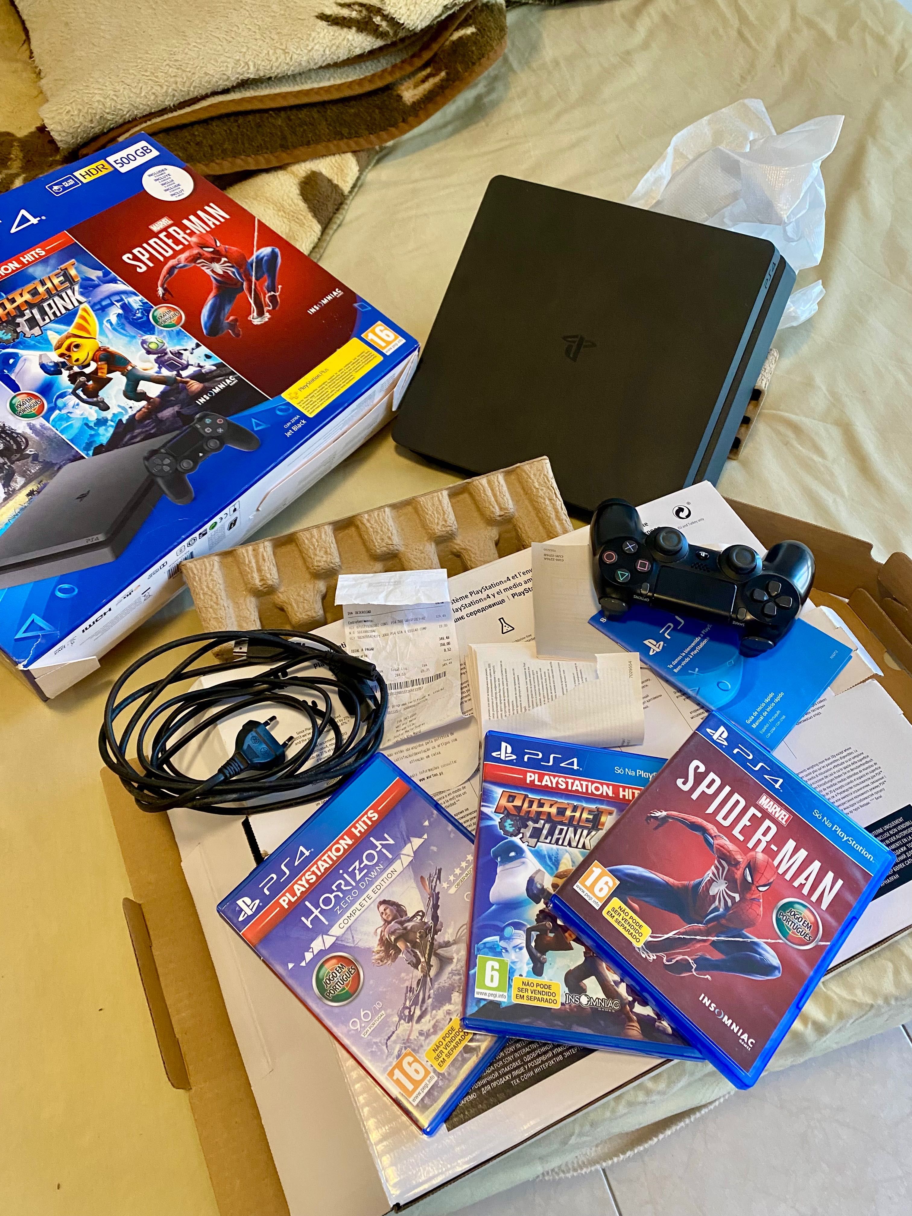 PlayStation 4 Slim nova