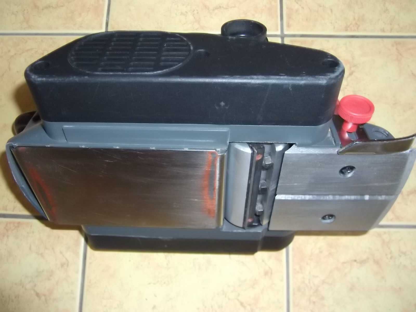 strug elektryczny GRAPHITE 800W