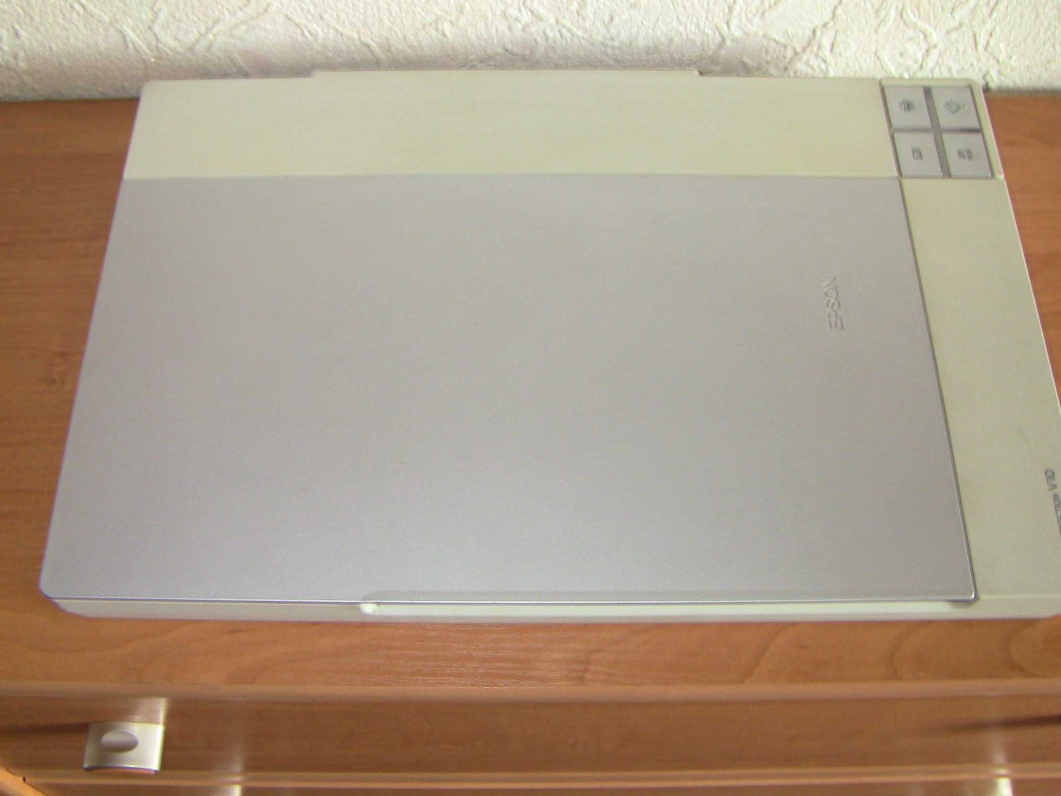Сканер EPSON perfection V10 2400