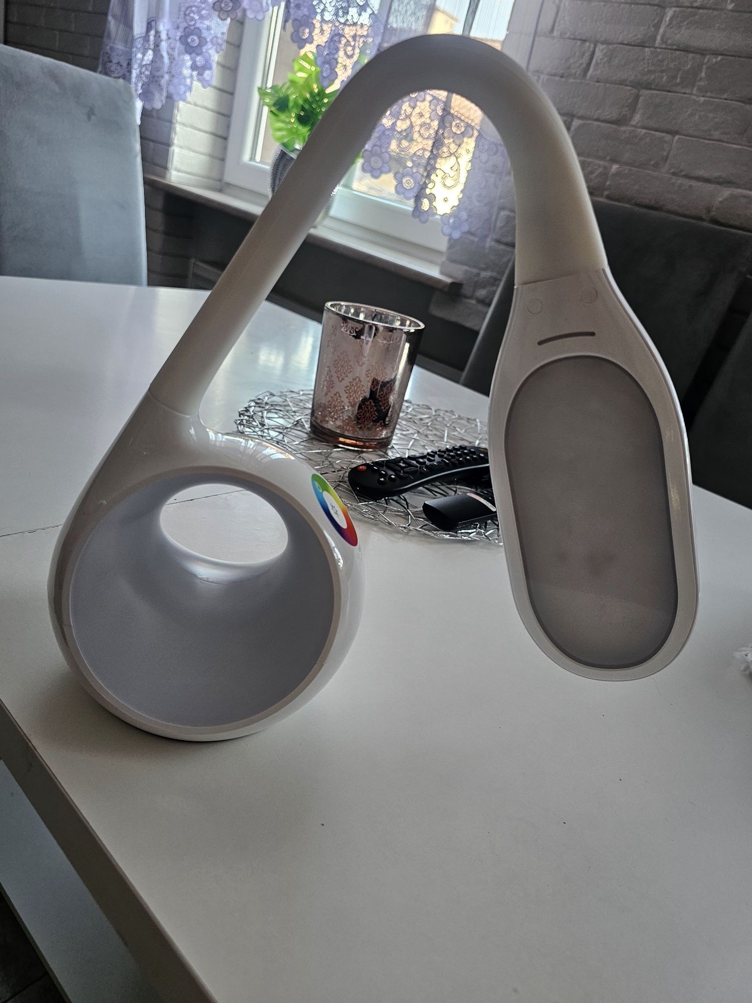 Lampa na biurko kolorowo Biała