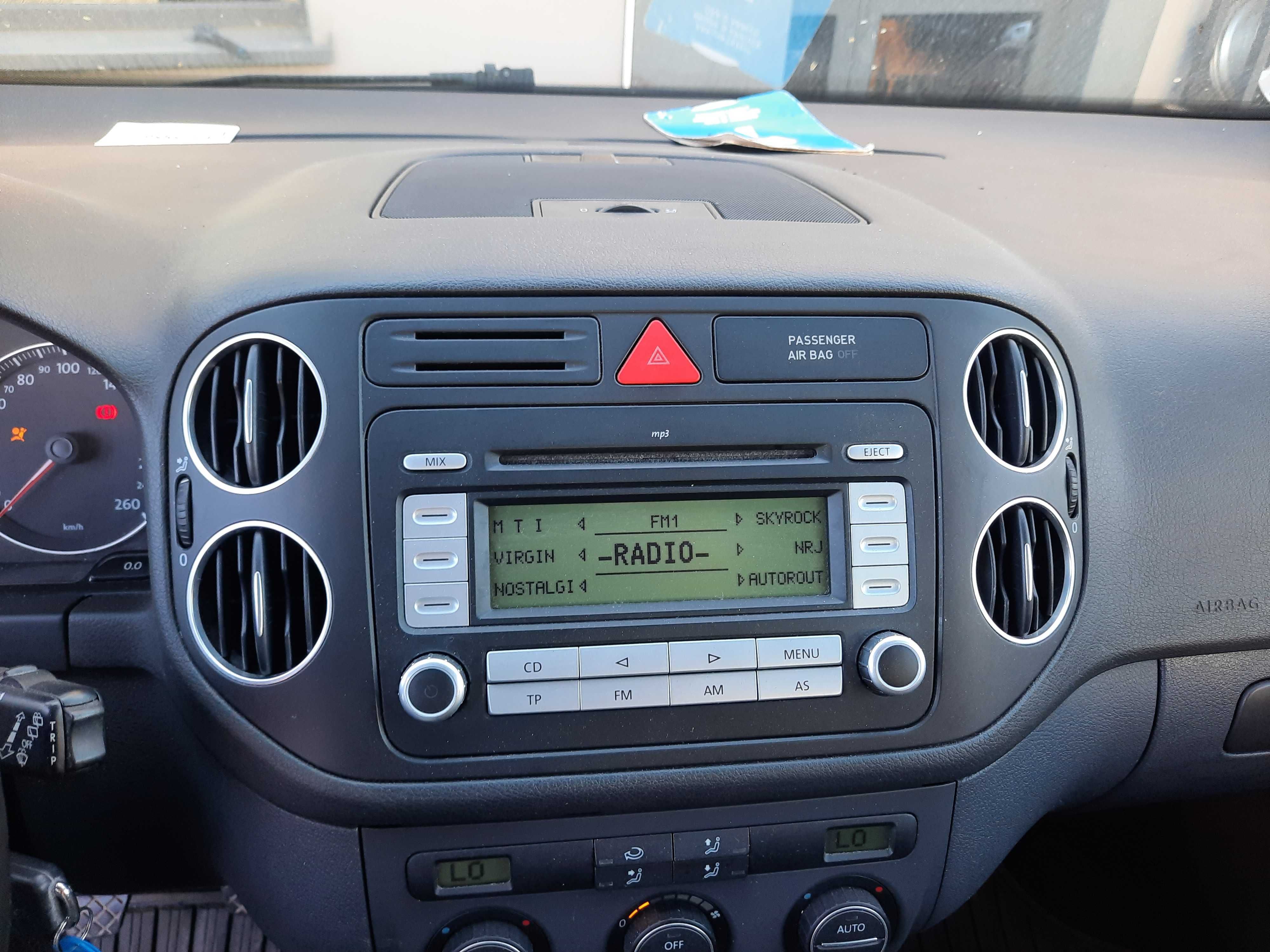 Radio C MP3 Volkswagen Golf 5 + Plus Golf 5 V