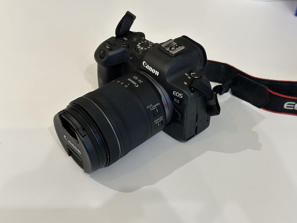 Canon EOS R6 + RF 24-105mm f/4 бездзеркальний фотоапарат