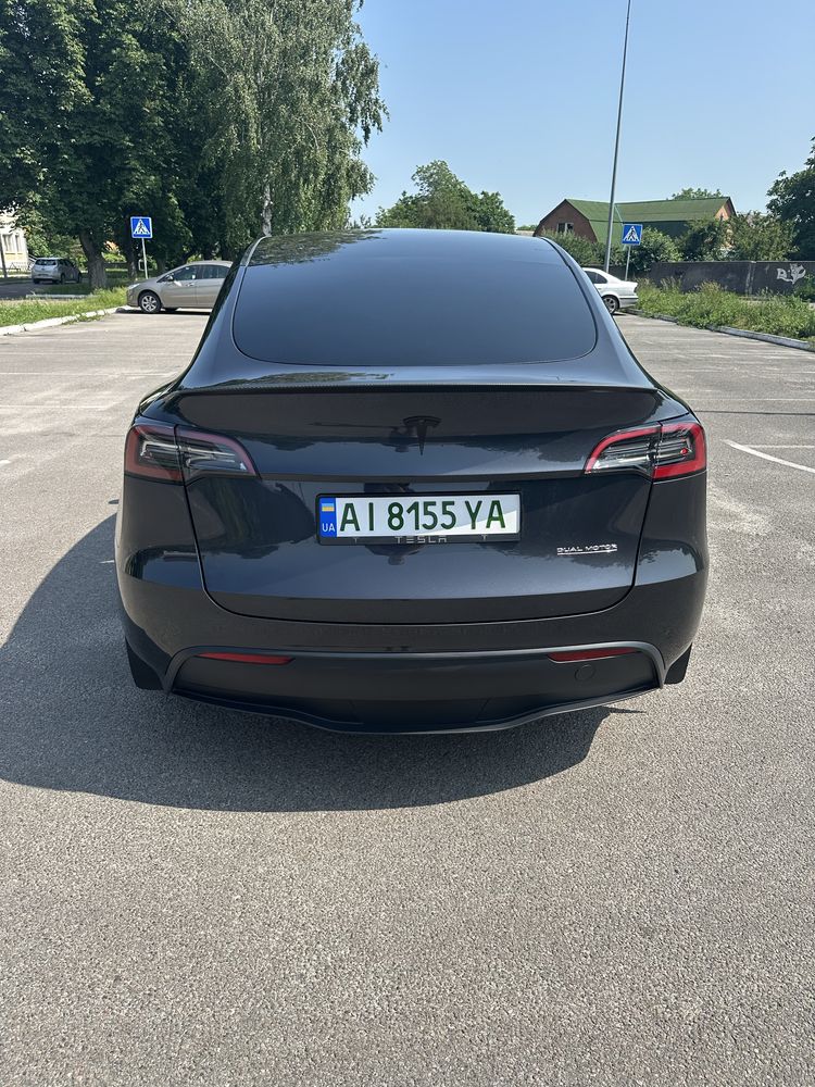Tesla Model Y 2024 Perfomance