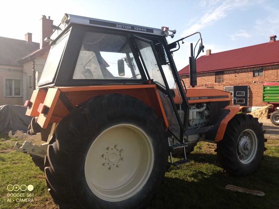 Ciagnik Zetor12045