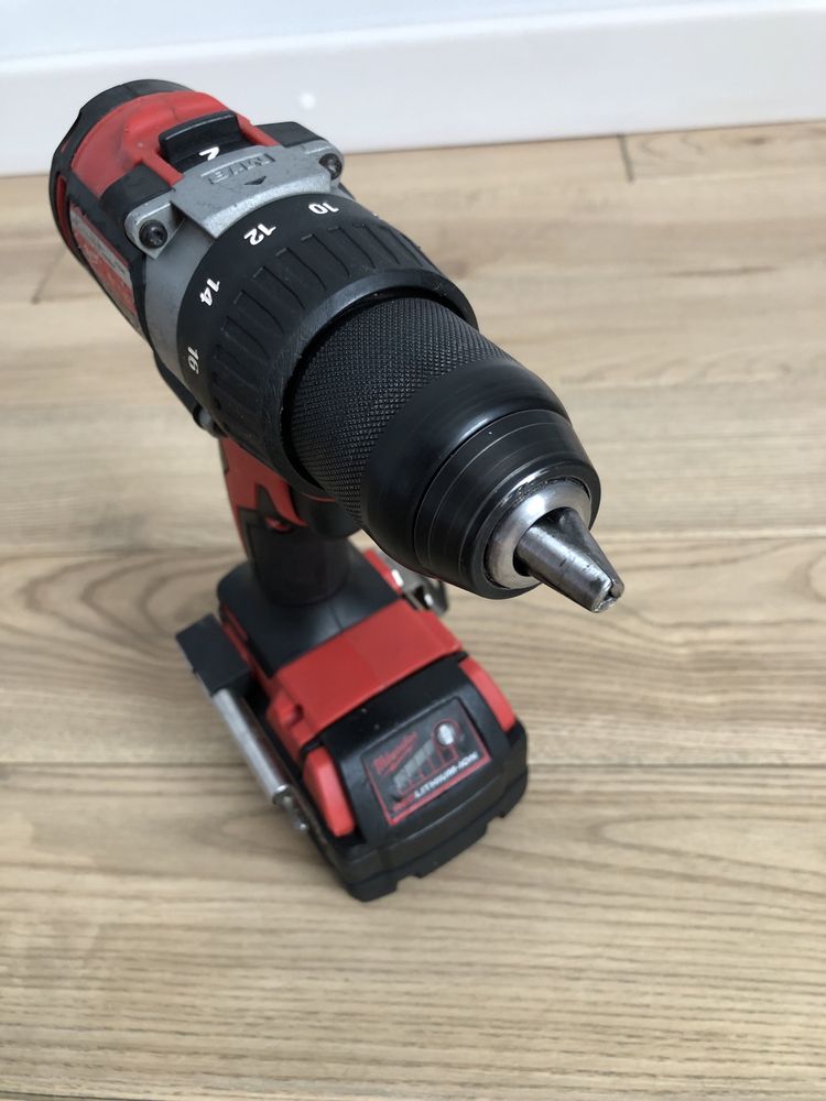 Безщітковий Акум.шуруповерт Milwaukee M18 BLDD2