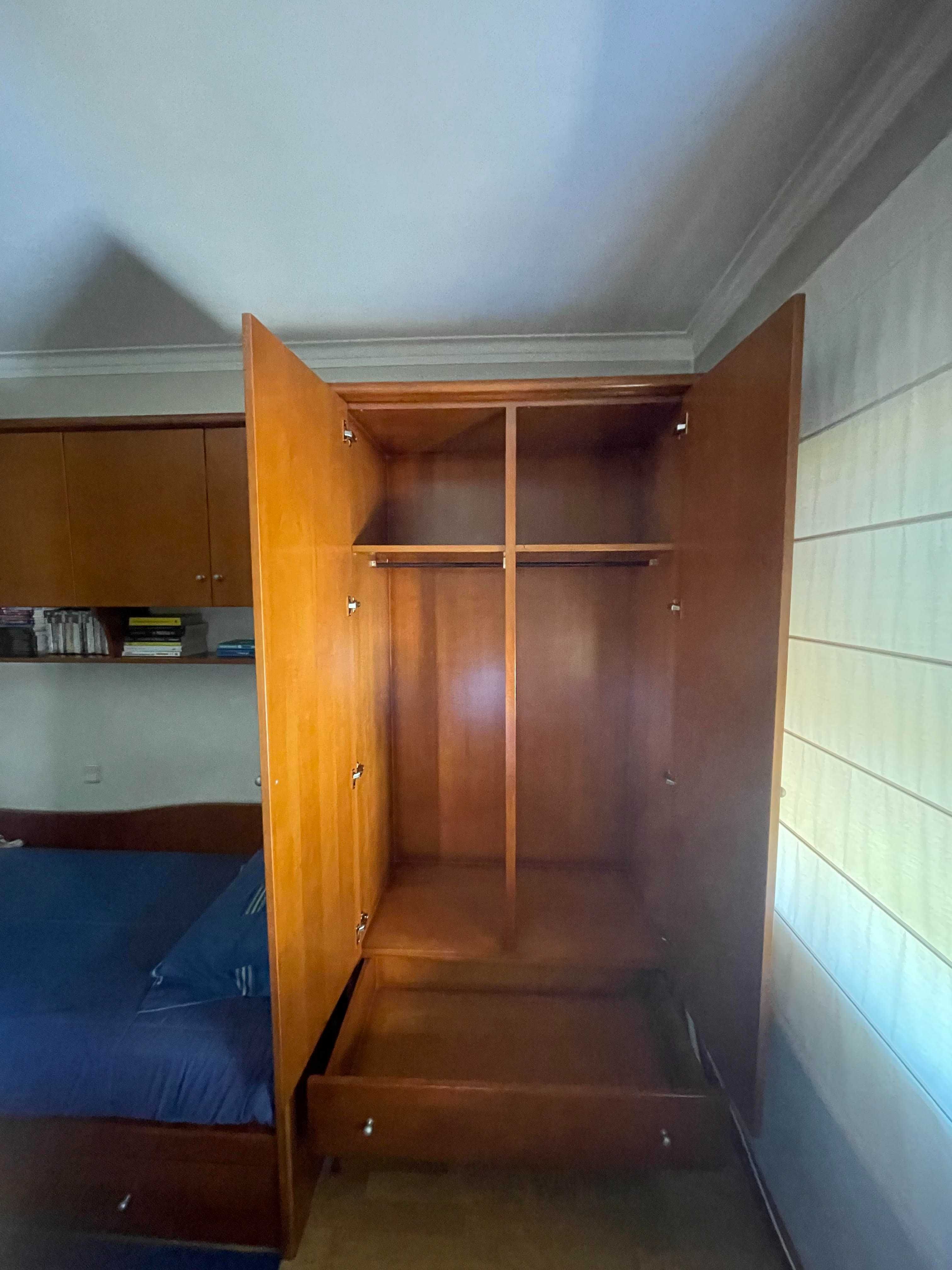 Estudio/Mobília para Quarto Completa - Madeira Maciça de Cerejeira