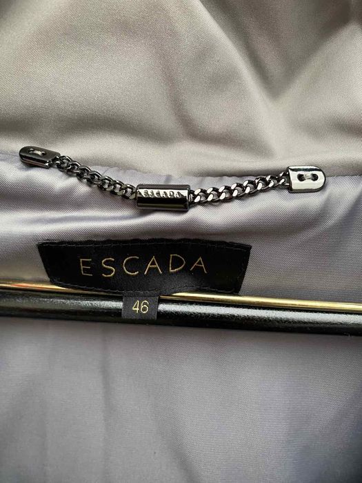 ,,Єскада''ПАЛЬТО зима,перо,легкість та тепло