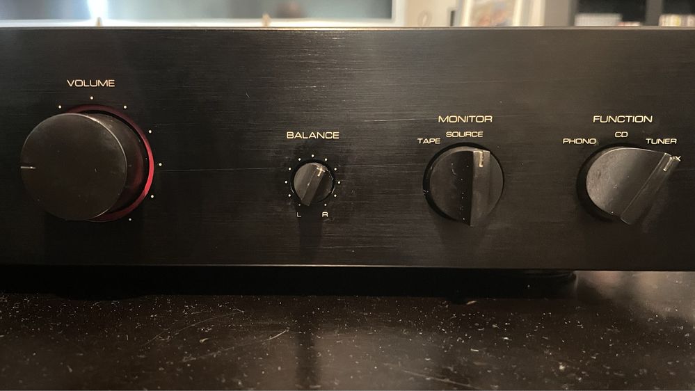 Amplificador integrado ROTEL RA-930AX