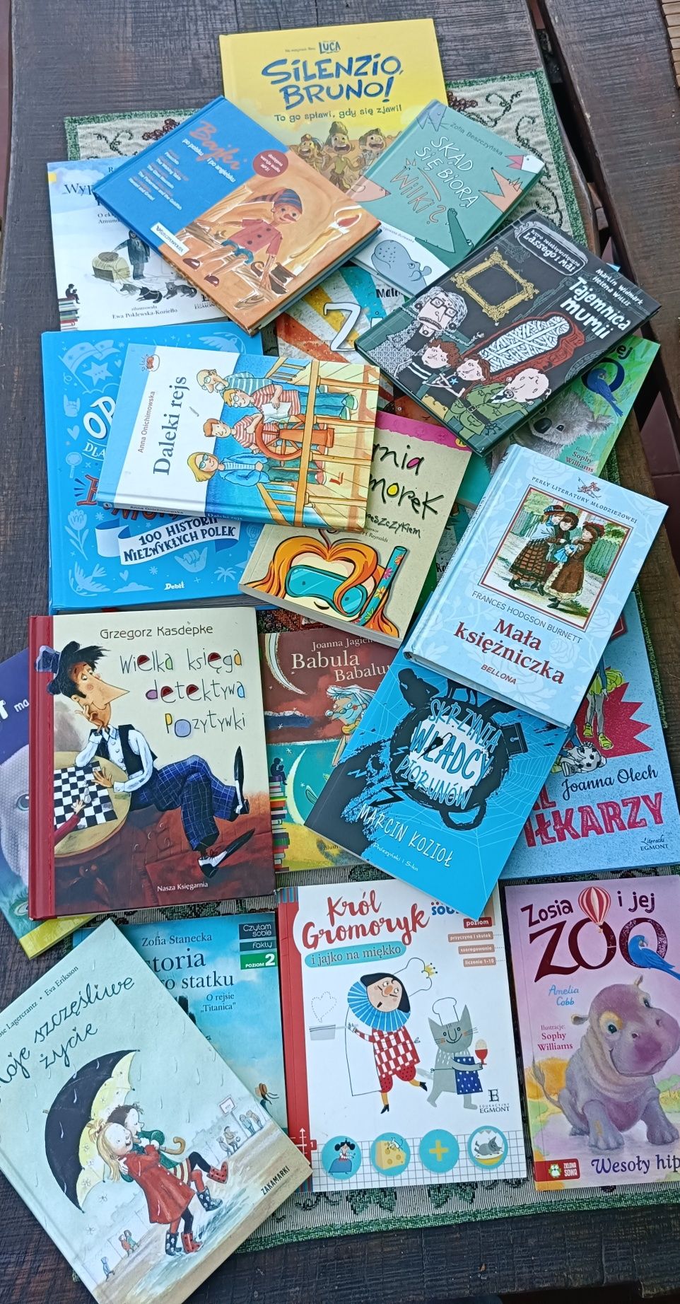 Zestaw 29 sztuk książek dla dzieci w wielku 7-10 lat