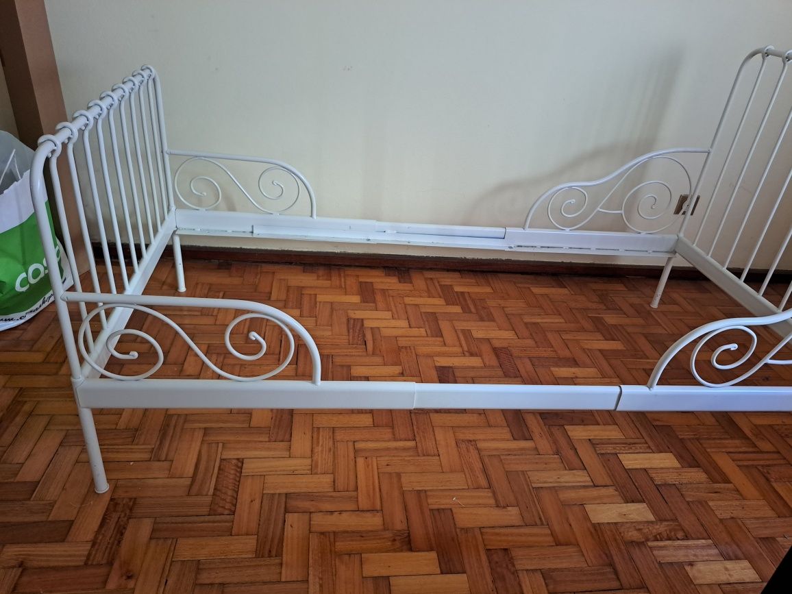 Cama de ferro extensivel