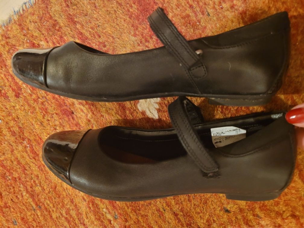 Baleriny Clarks skórzane 36