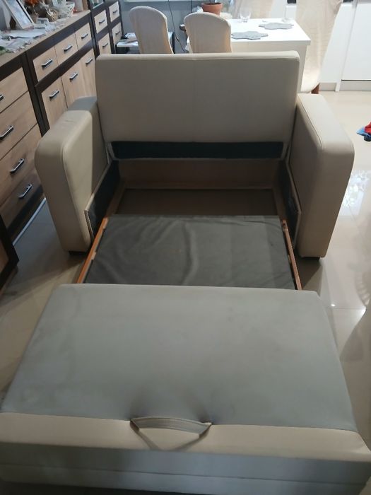 Sofa dwuosobowa rozkladana