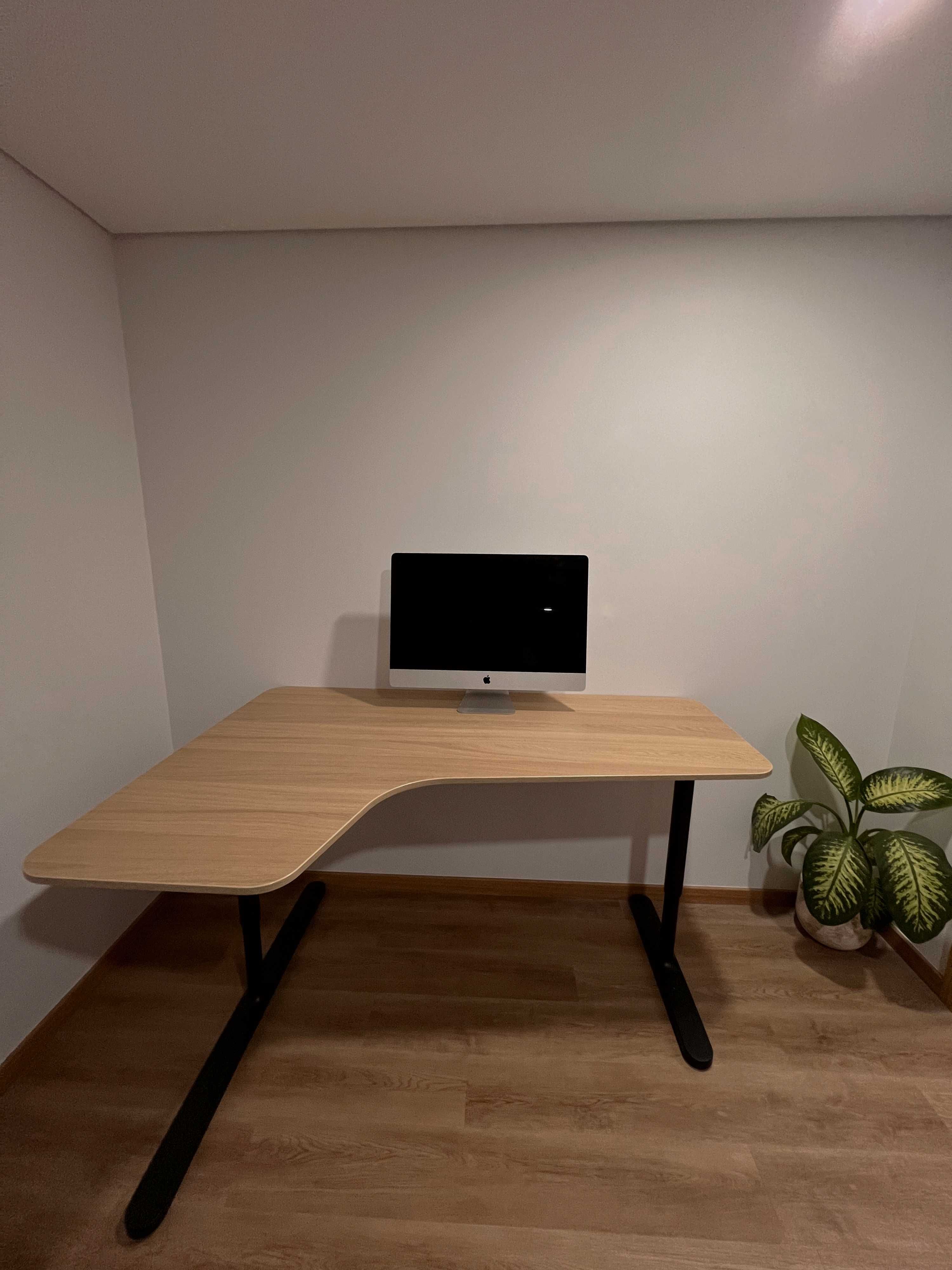 Left Corner Desk