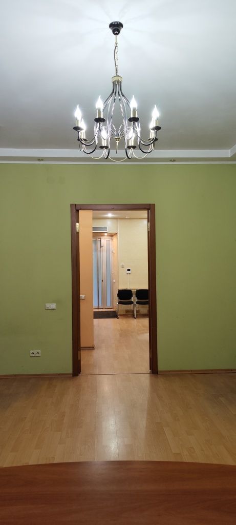 Продам офис 44 м² в центре свой вход ул. Сумская 128
