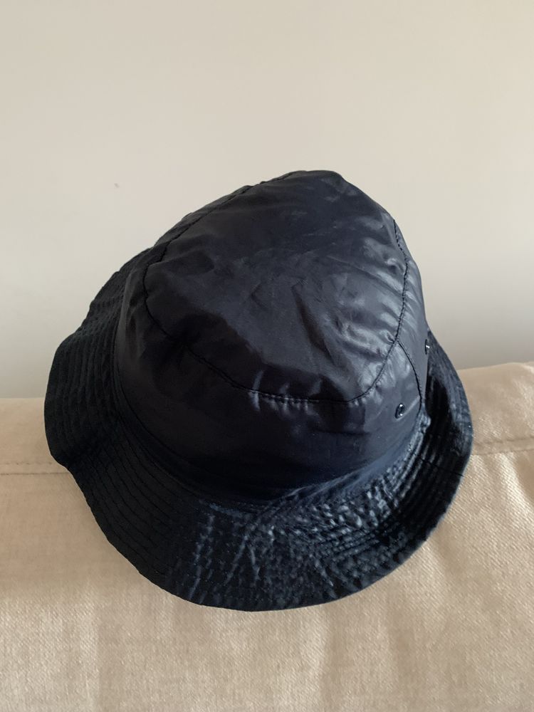 Chapeu para chuva azul marinho. 56cm