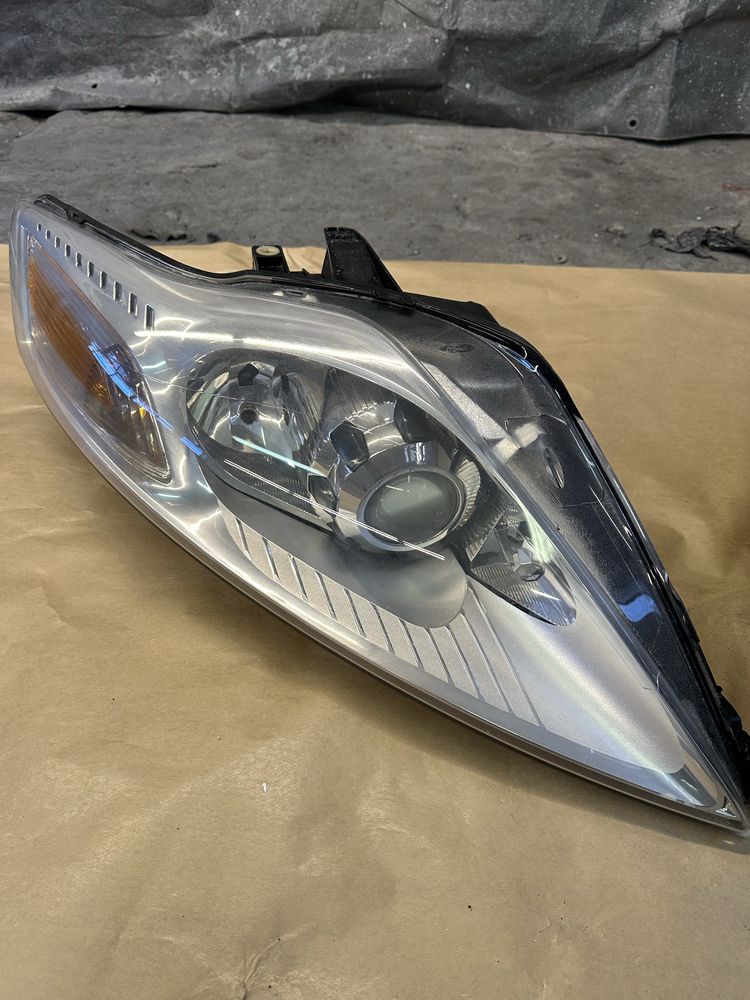 Mondeo mk4 xenon lampa lampy lewa prawa