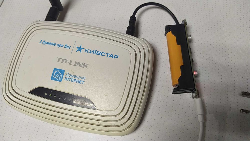 Інтернет-Powerbank для Wi-Fi роутера. вихід 9в, від 1 аккум-18650.
