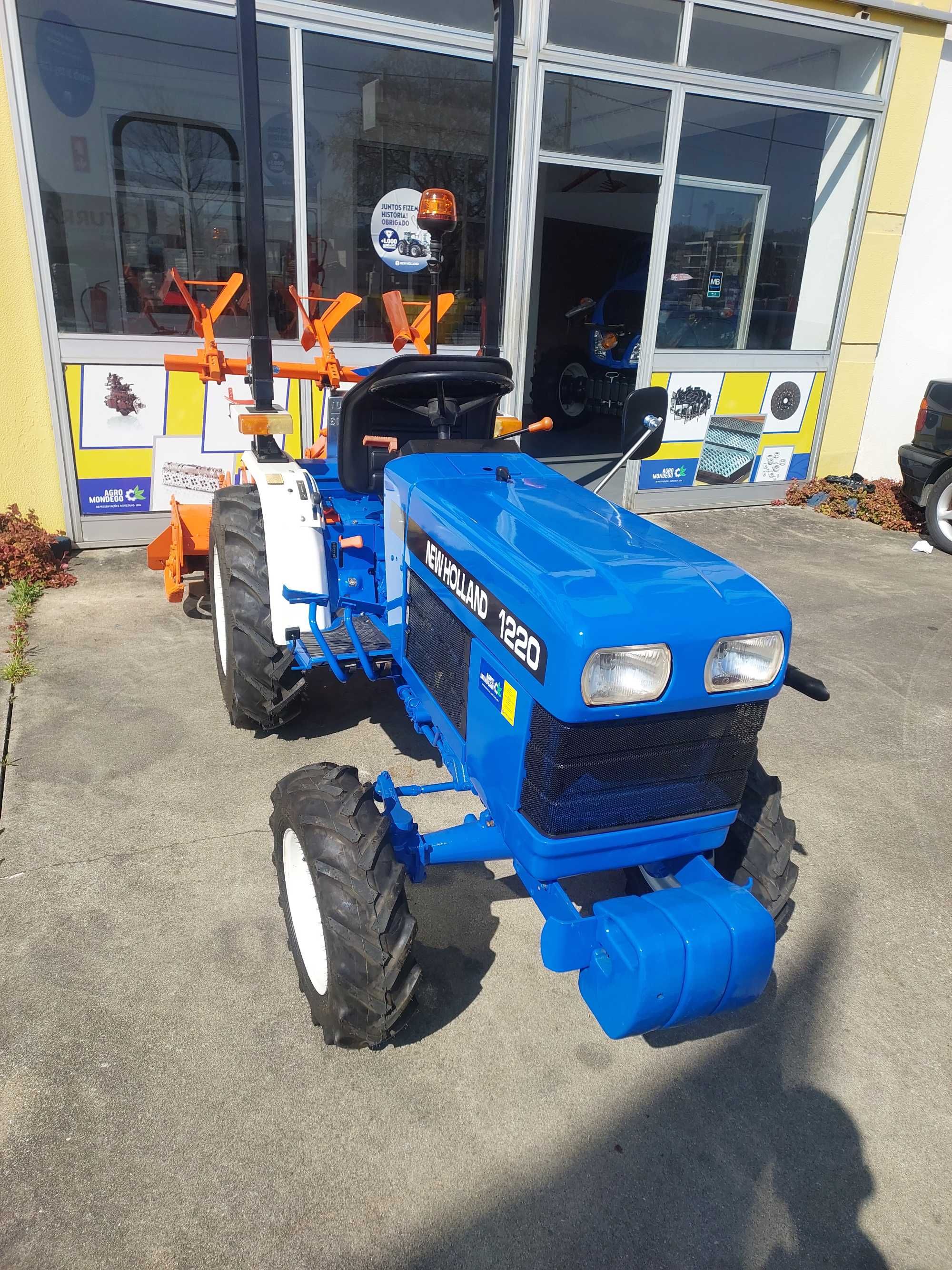 NEW HOLLAND 1220