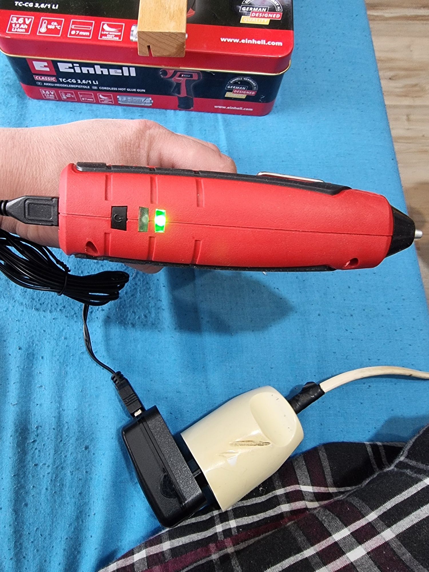 Pistolet do kleju Einhell TC-CG 3,6V Li