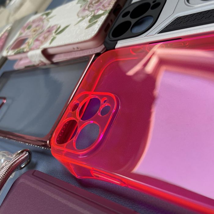 Zestaw 10 Kolorowych Etui na Telefony - Mix Marek oraz Modeli