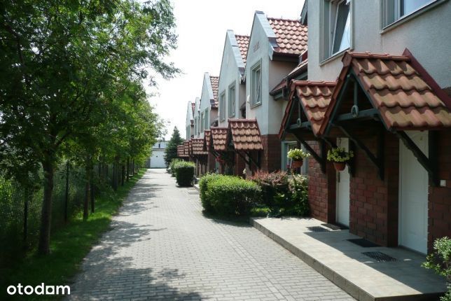 Klimatyczny Dom 4 pokojowy z ogródkiem i garażem