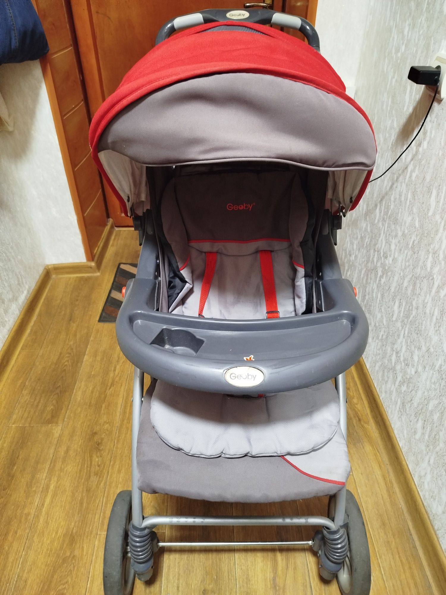 Продам коляску фирмыGeoby в хорошем состоянии.