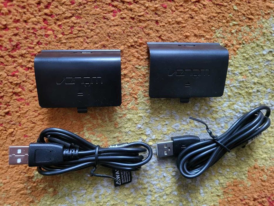 2x Play & Charge Kit Venom, Bateria/Akumulator Xbox ONE + Kable