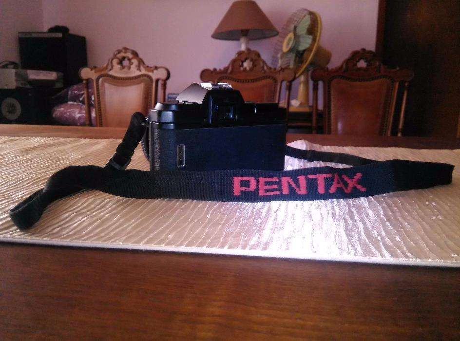 Máquina Pentax Analógica P30 c/ Lente Pentax - A 1:1.7 50mm + Conjunto