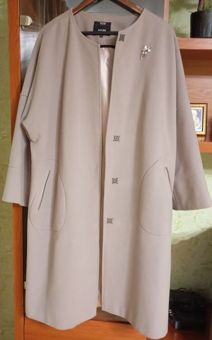 Продам весняне пальто