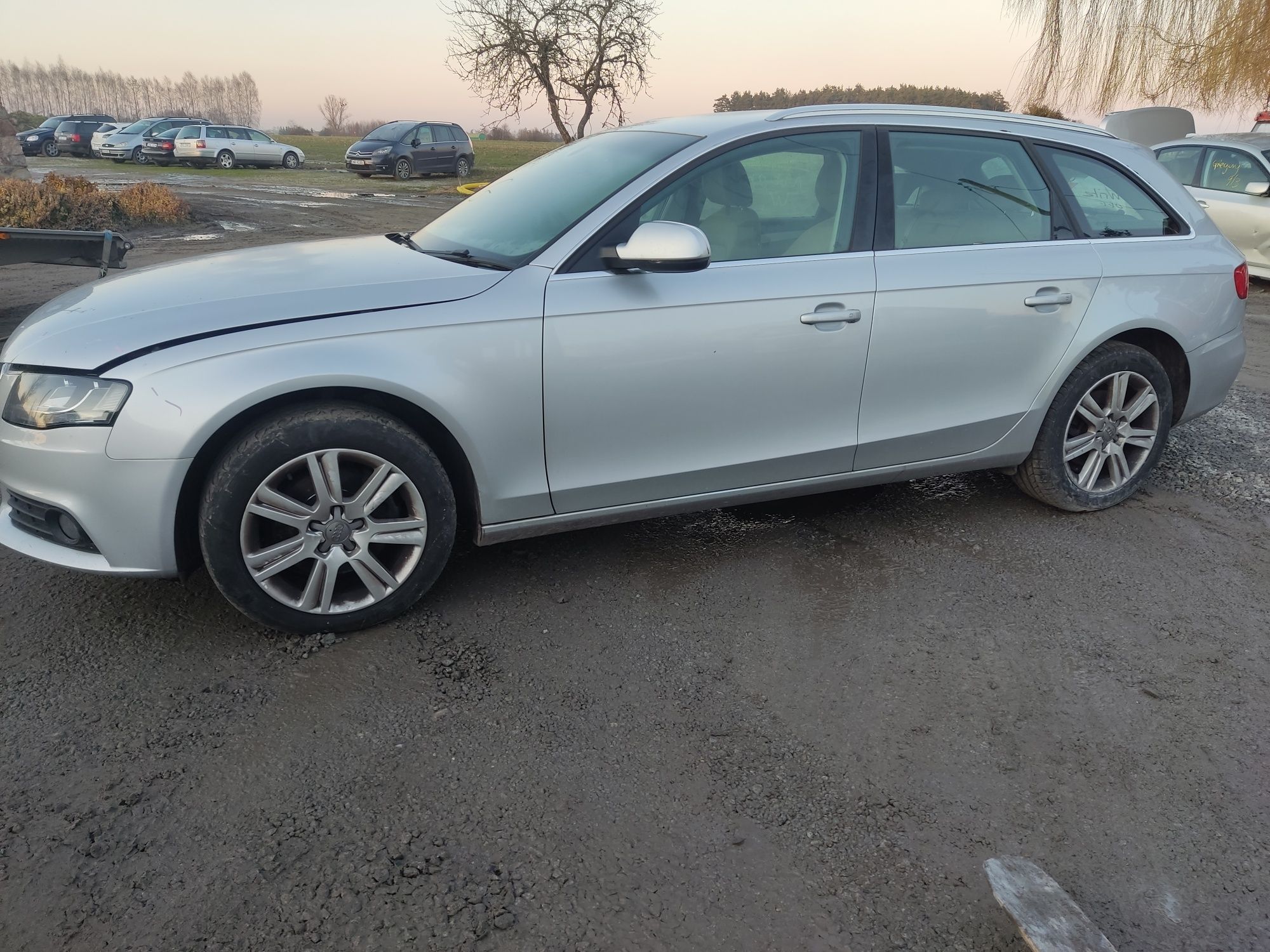 Karoseria Audi A4B8 LX7W Avant Kombi Maska Zderzak Błotnik Drzwi Klapa