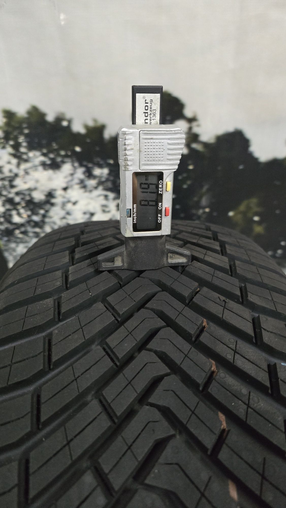 P22 4 x 225/50R18 Continental Allseason Contact 99W XL wielosezonowe