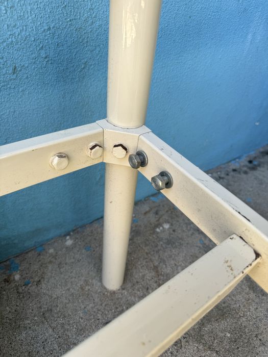 Cama de ferro em ótimo estado!!