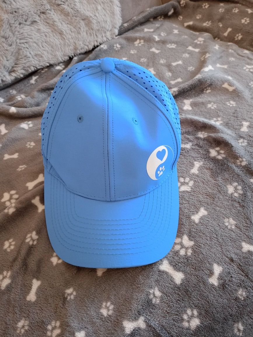 Na sprzedaż nowa czapka oddychająca unisex