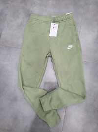 Spodnie dresowe damskie Nike XS zieleń