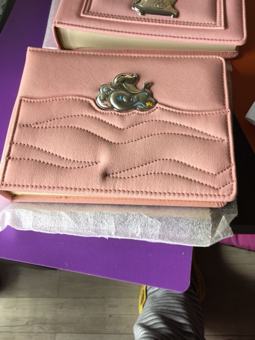 ÁLbum Fotos com aplicação Prata - Batizado Rosa