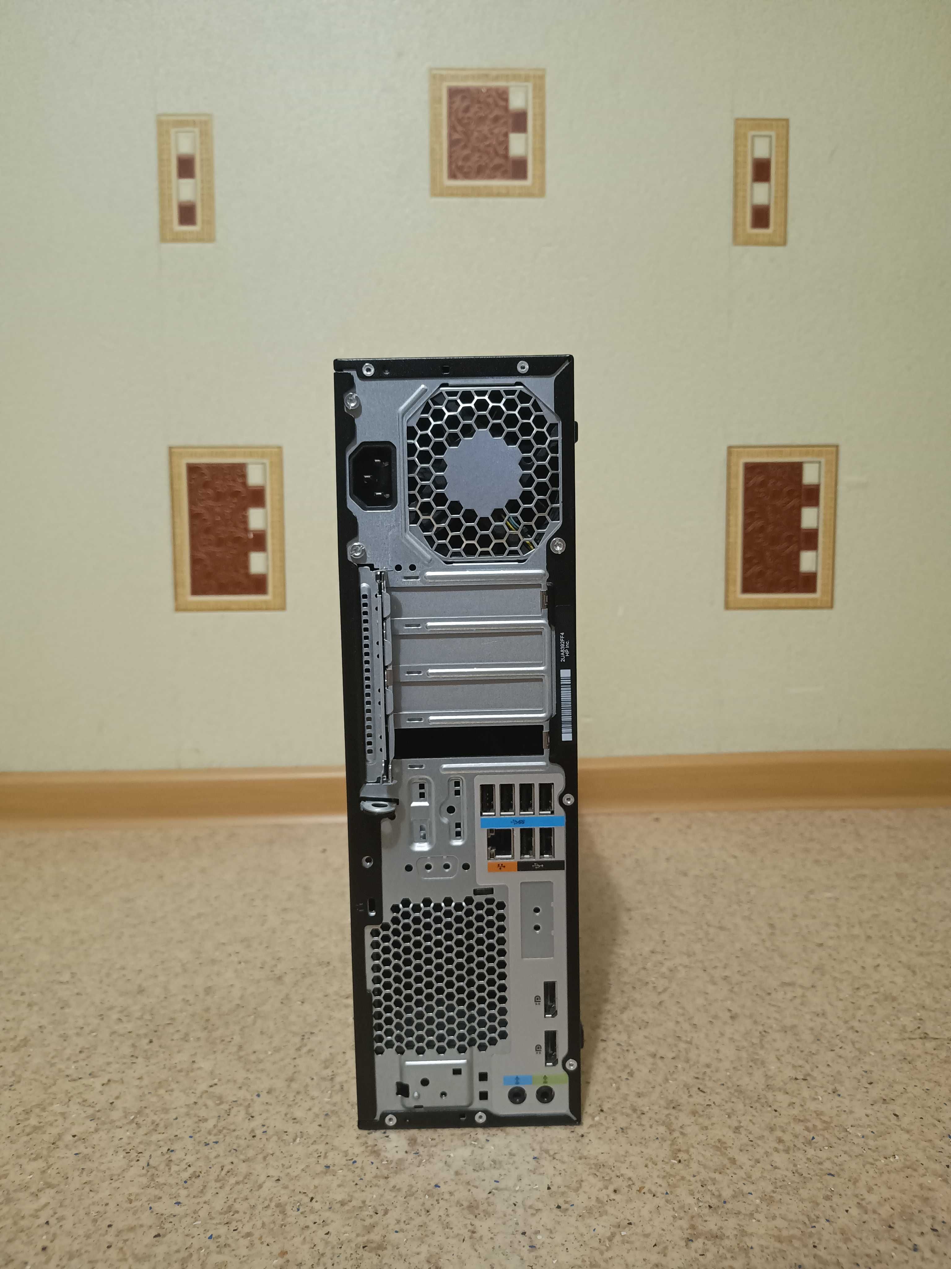 HP Z2 SFF G4 (i7-8700/16Gb/безSSD)