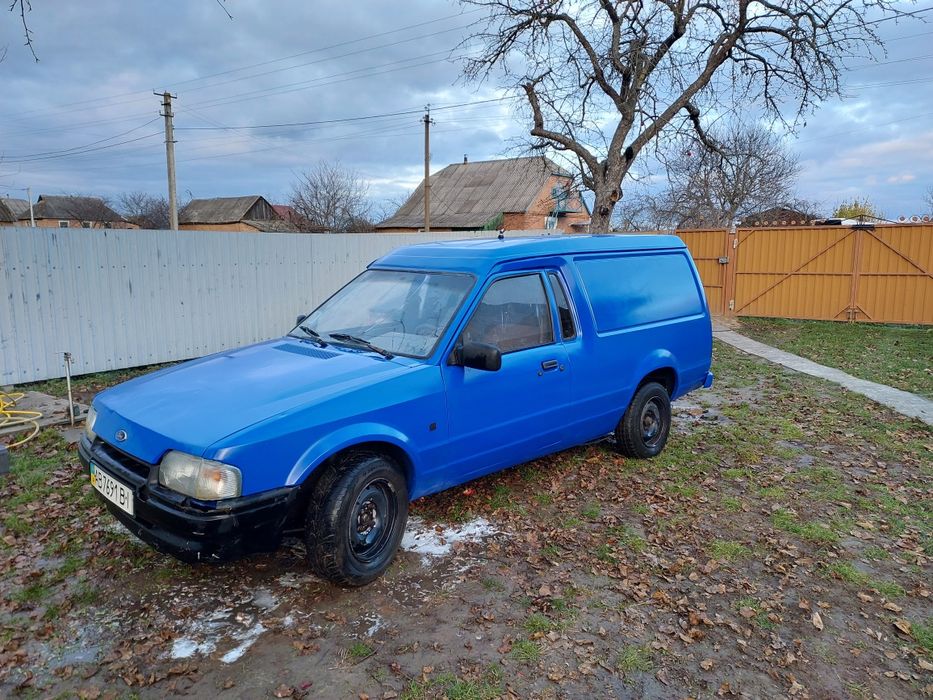 Продам Ford Escort
