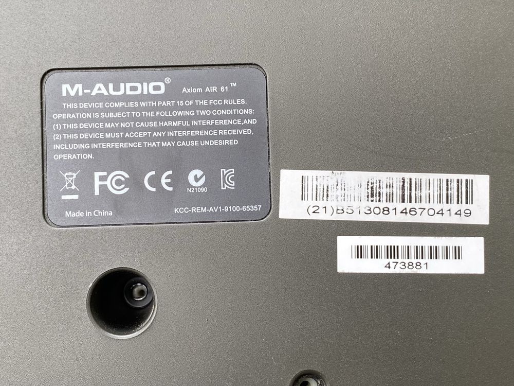 MIDI-клавіатура M-Audio Axiom AIR 61